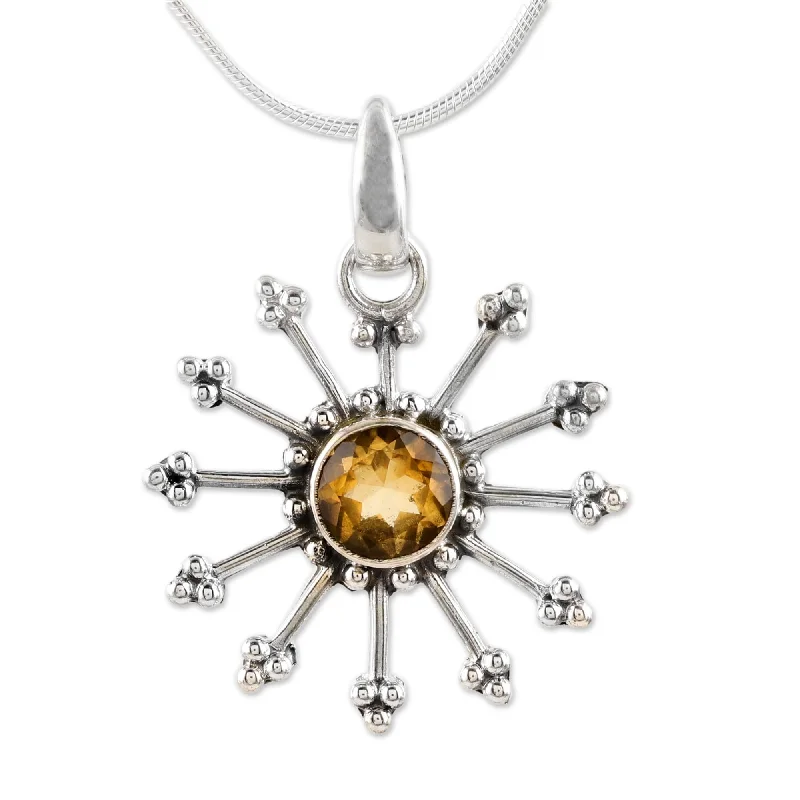 Textured disc necklaces-Handmade Sunshine Daze Sunburst Womens Pendant Sterling Silver Necklace (India)