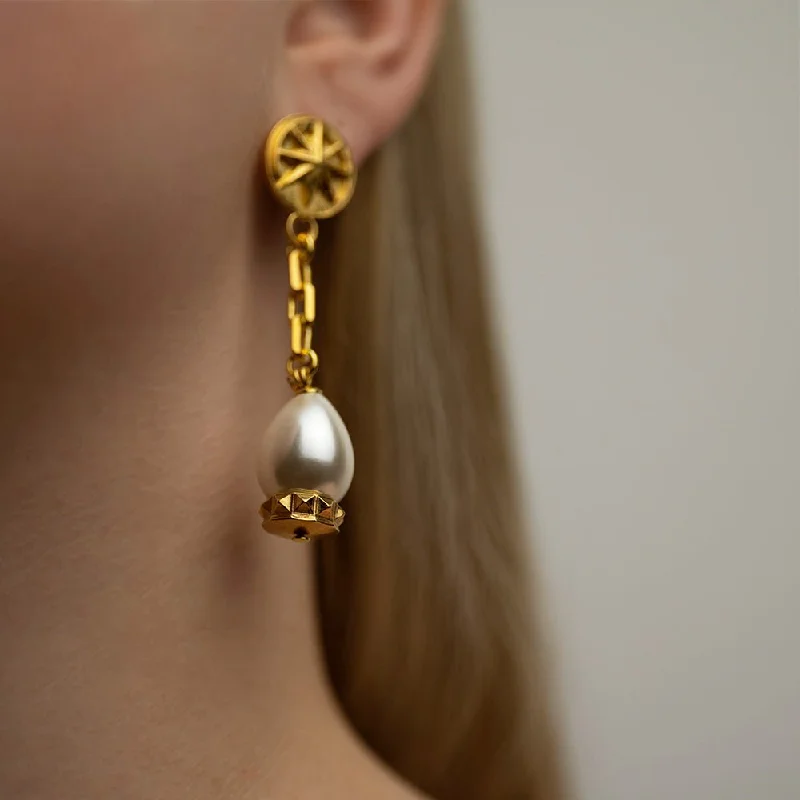 Trekker braid earrings-Aster Pearl earring