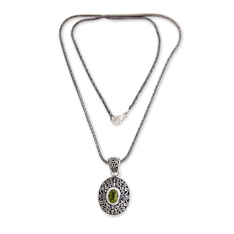 Regal diamond necklaces-Handmade Sterling Silver 'Wild Beauty' Peridot Necklace (Indonesia)