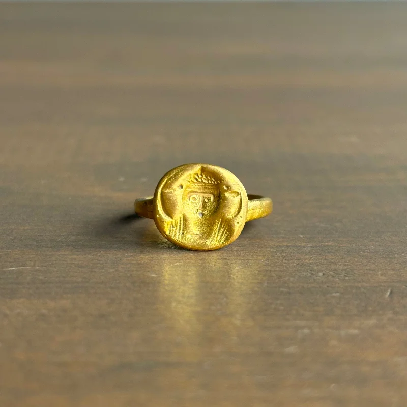 22k Gold Empress Cast Ring